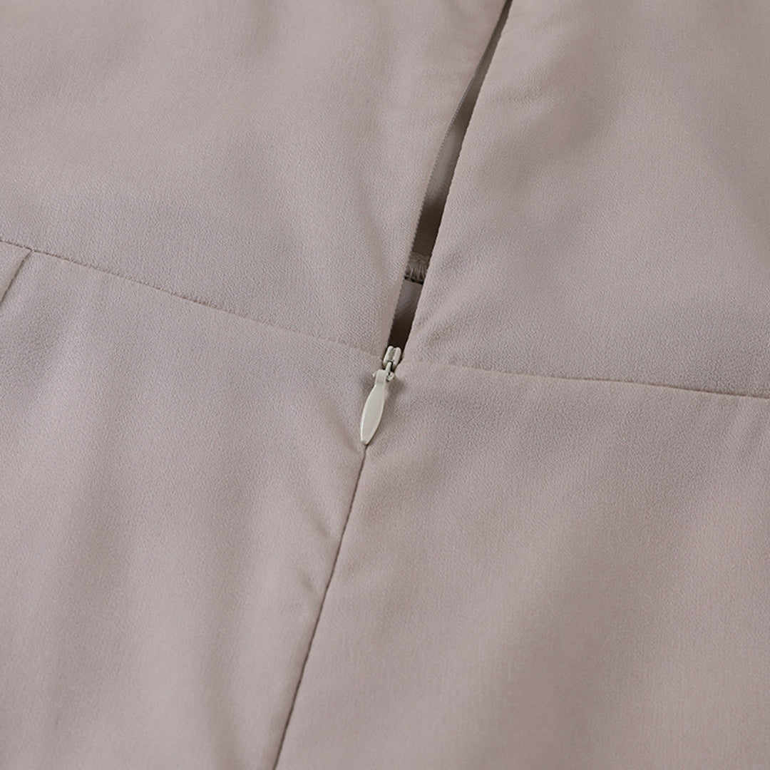 Emma – Elegant Sommarklänning med Slits